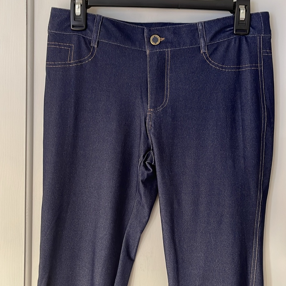 Members‎ only NEW faux denim leggings. Faux pockets. Zipper,button closure. NWOT